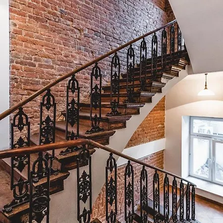 Brązowy Narutowicza 11 Apartament *